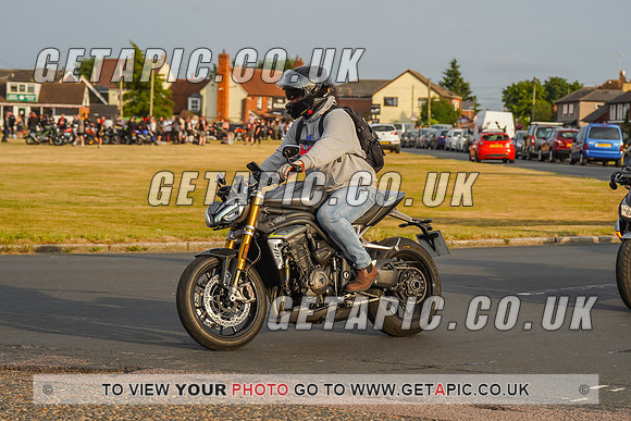 RS2207_8889