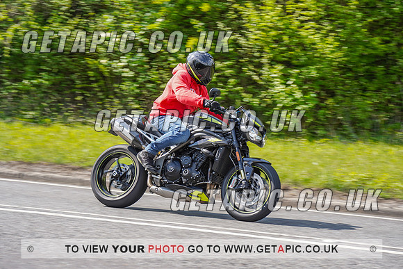 RS2204_12517