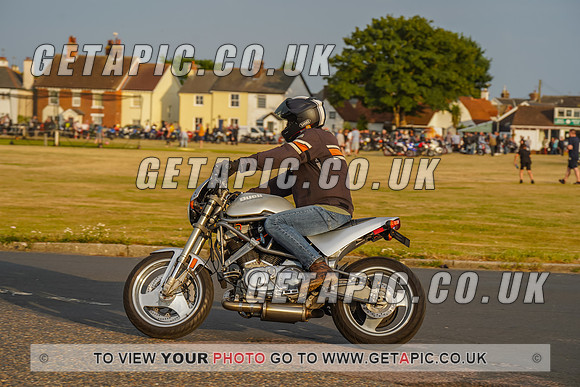 RS2207_9116