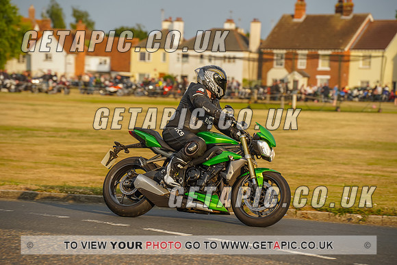 RS2207_9022