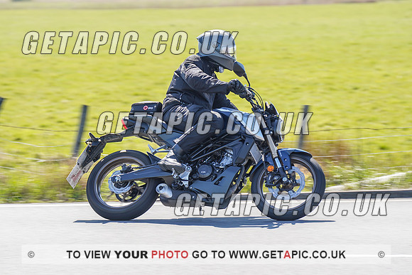 RS2204_2560