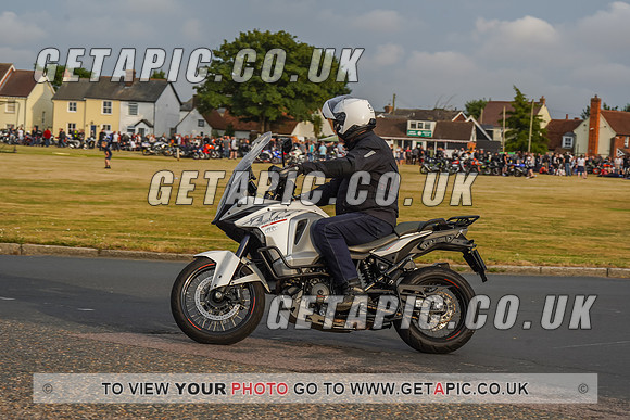 RS2207_8632