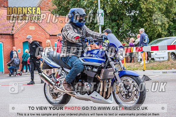 A-TW2508-4648_LOGO_ON_PHOTO