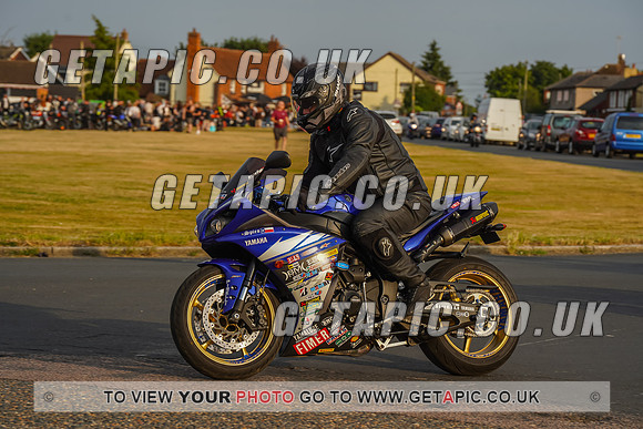 RS2207_8946