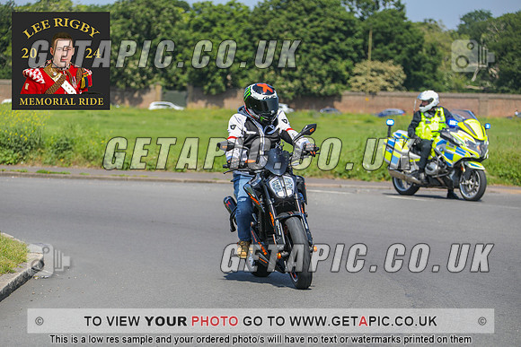 GP2405-4565_LOGO_ON_PHOTO