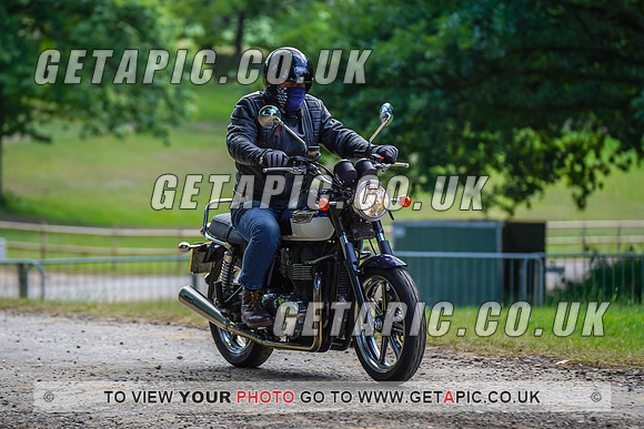 RS2207_1003