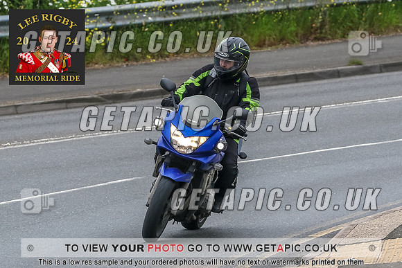 MWA2405-3-C_LOGO_ON_PHOTO