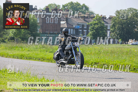 GP2405-3182_LOGO_ON_PHOTO
