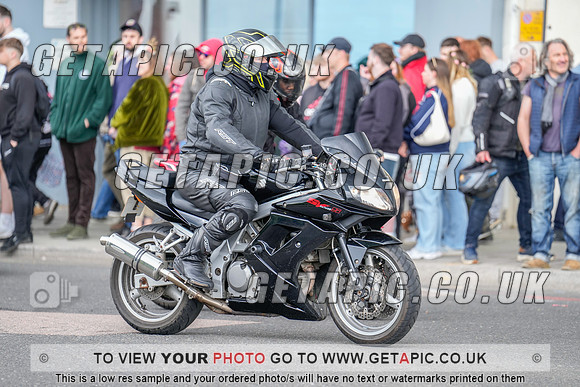 MW2505-6412