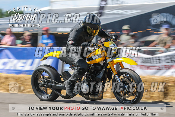 GP2508-5498-C_LOGO_ON_PHOTO