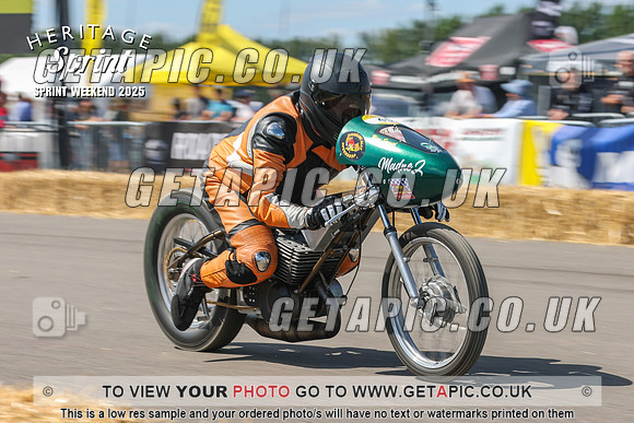 GP2508-5147-C_LOGO_ON_PHOTO