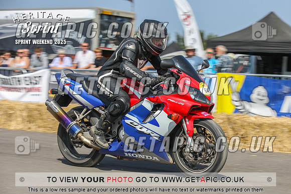 PP2508-3229-C_LOGO_ON_PHOTO