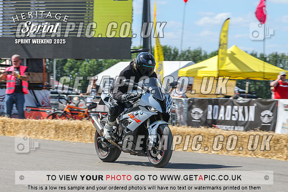 GP2508-5556_LOGO_ON_PHOTO
