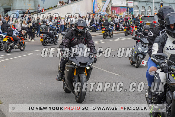 RS2205_12999