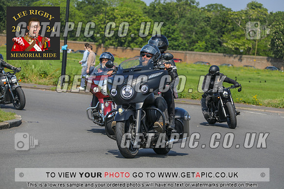 GP2405-4052_LOGO_ON_PHOTO