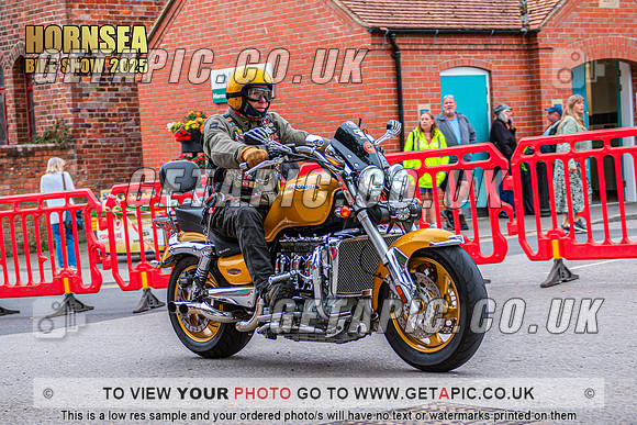 TW2508-0336_LOGO_ON_PHOTO