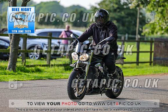 PR2506-07114_LOGO_ON_PHOTO