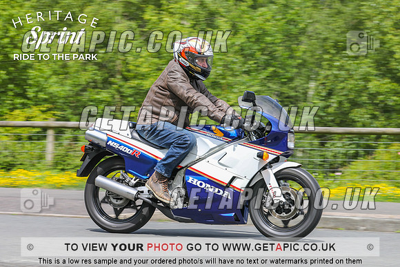 GP2406-1395-C_LOGO_ON_PHOTO