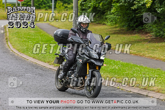 PR2407-085_LOGO_ON_PHOTO