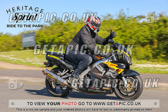 GP2405-0024-C_LOGO_ON_PHOTO