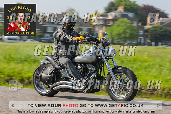 GP2405-3185-C_LOGO_ON_PHOTO
