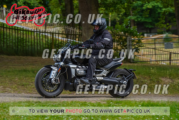 RS2207_1524_WITH_LOGO