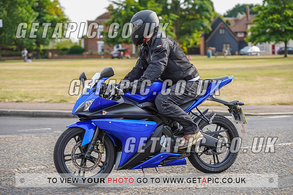 RS2207_6808
