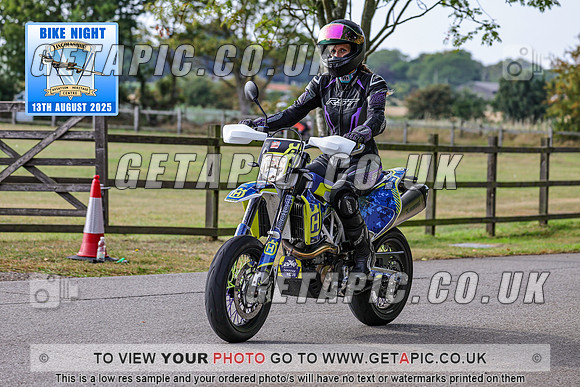 PR2508-08116_LOGO_ON_PHOTO