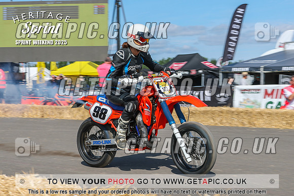 GP2508-3296-C_LOGO_ON_PHOTO