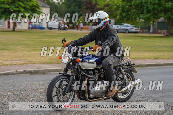 RS2207_8456