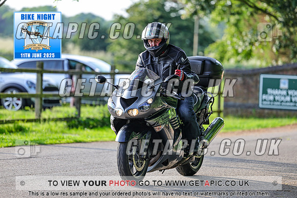 PR2506-07125_LOGO_ON_PHOTO