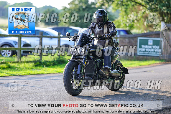 PR2506-08813_LOGO_ON_PHOTO