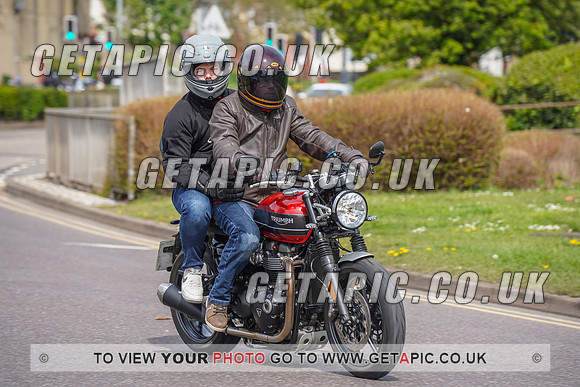 RS2204_6858