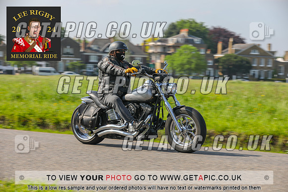 GP2405-3185_LOGO_ON_PHOTO