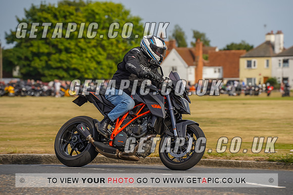 RS2207_6830