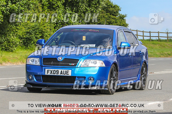 GP2406-12476-C_LOGO_ON_PHOTO