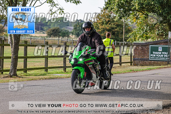 PR2508-10740_LOGO_ON_PHOTO