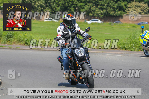 GP2405-4564-C_LOGO_ON_PHOTO