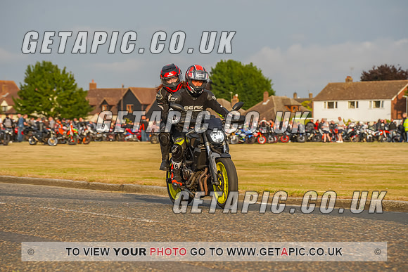 RS2207_8734