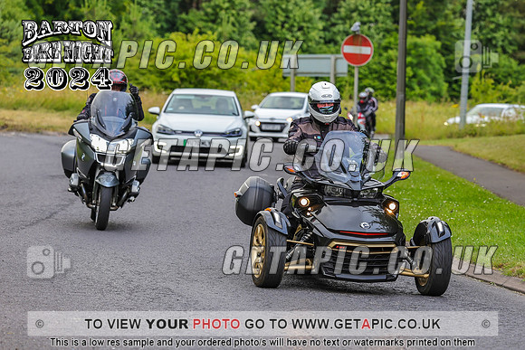 PR2407-3989_LOGO_ON_PHOTO