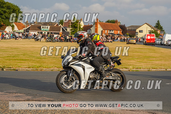 RS2207_8646