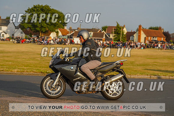 RS2207_9063