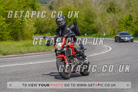 RS2204_12046