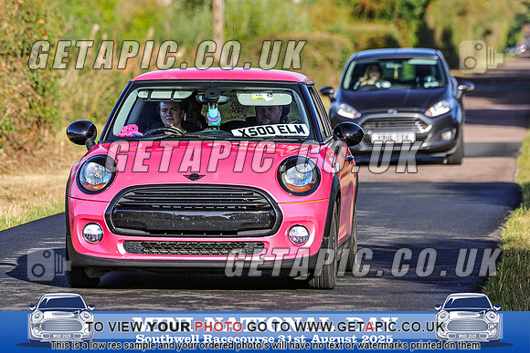 PR2508-28102_LOGO_ON_PHOTO