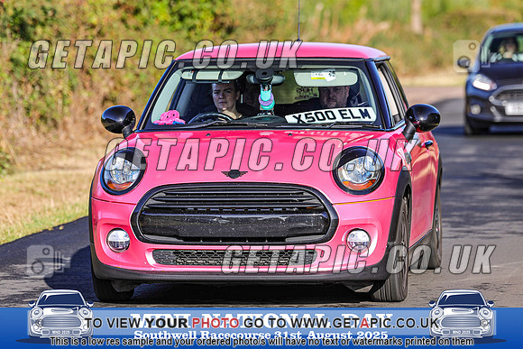PR2508-28105_LOGO_ON_PHOTO
