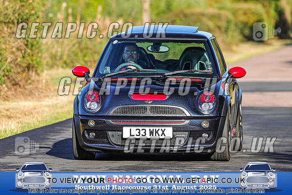 PR2508-28111_LOGO_ON_PHOTO