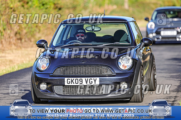 PR2508-28147_LOGO_ON_PHOTO