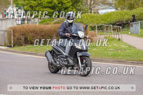 RS2204_7588