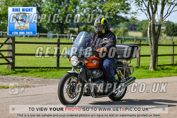 PR2506-00009_LOGO_ON_PHOTO