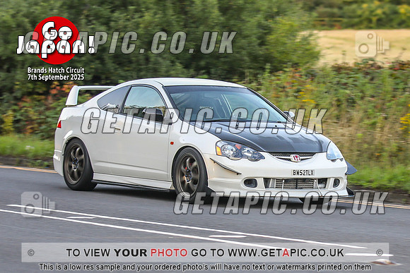 PP2509-23_LOGO_ON_PHOTO